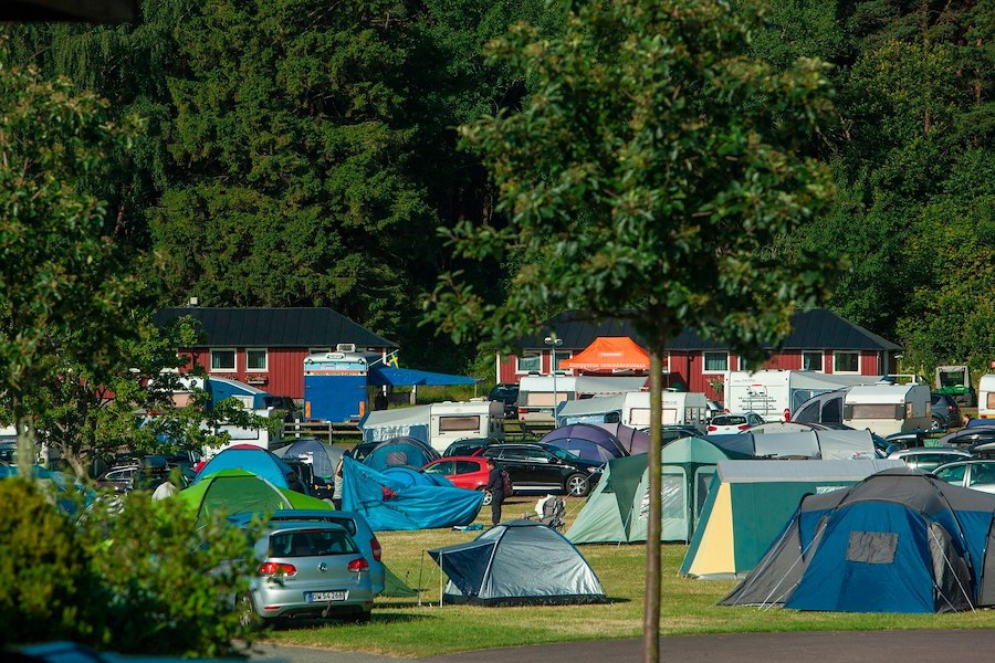 Tent pitches with electricity