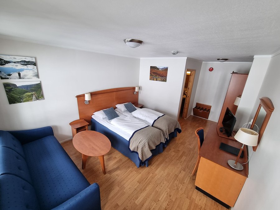Hotel room 1-3persons