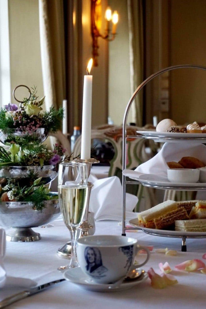Image of Afternoon tea at Hotell Refsnes Gods