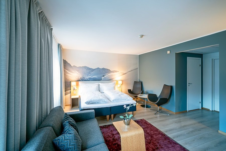JUNIOR SUITE