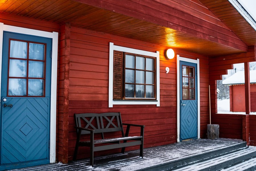 Mökki neljälle saunalla