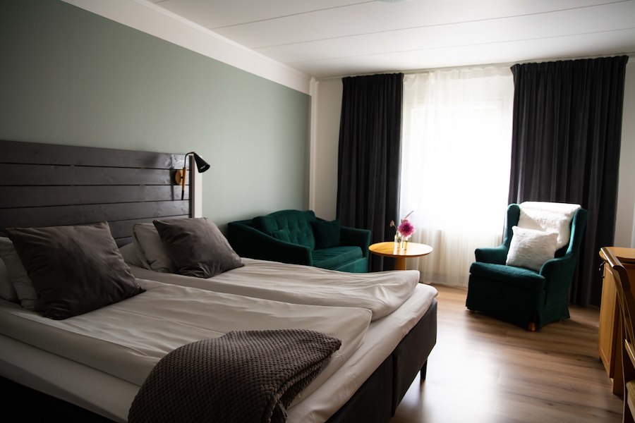 PET-FRIENDLY DOUBLE WITH FOREST VIEWS