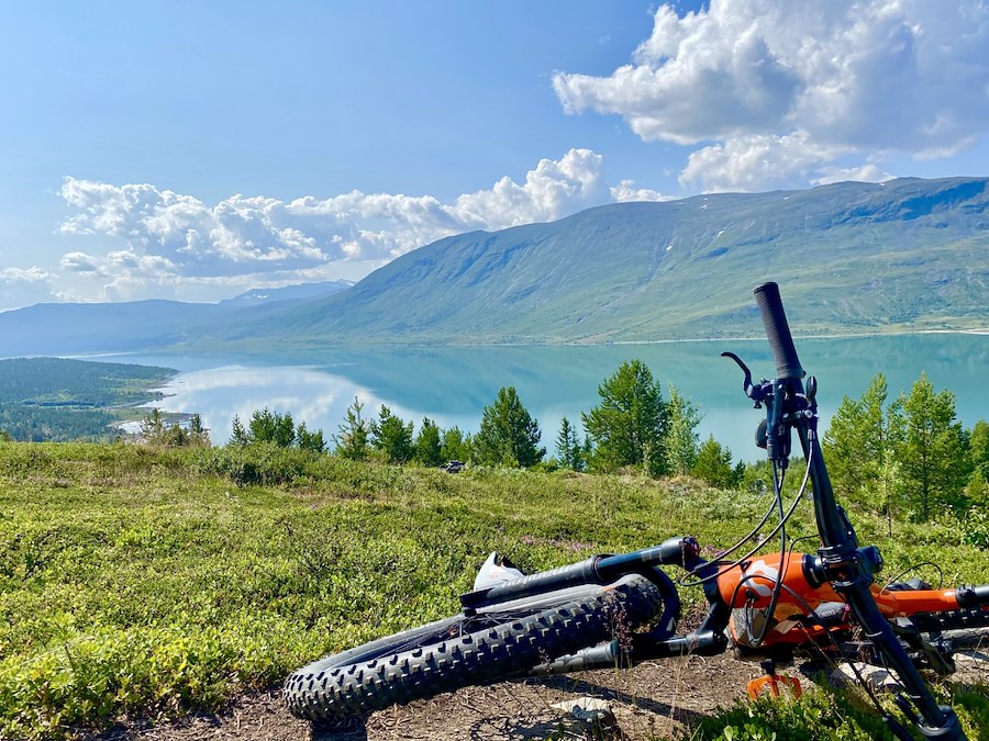 Frisk fjelluft frå sykkelsetet