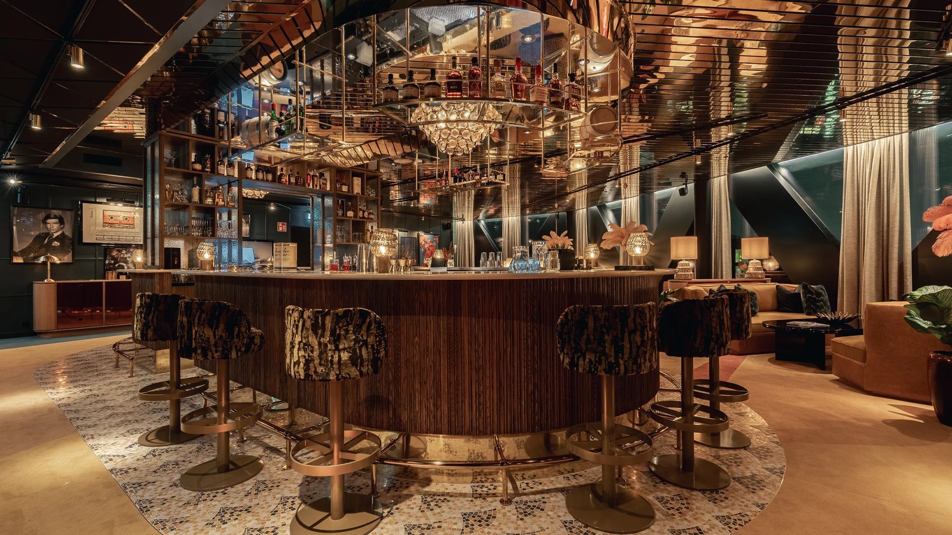 Image of JQ BAR EXPERIENCE & GOGOGAGA DINNER CLUB – 2385SEK