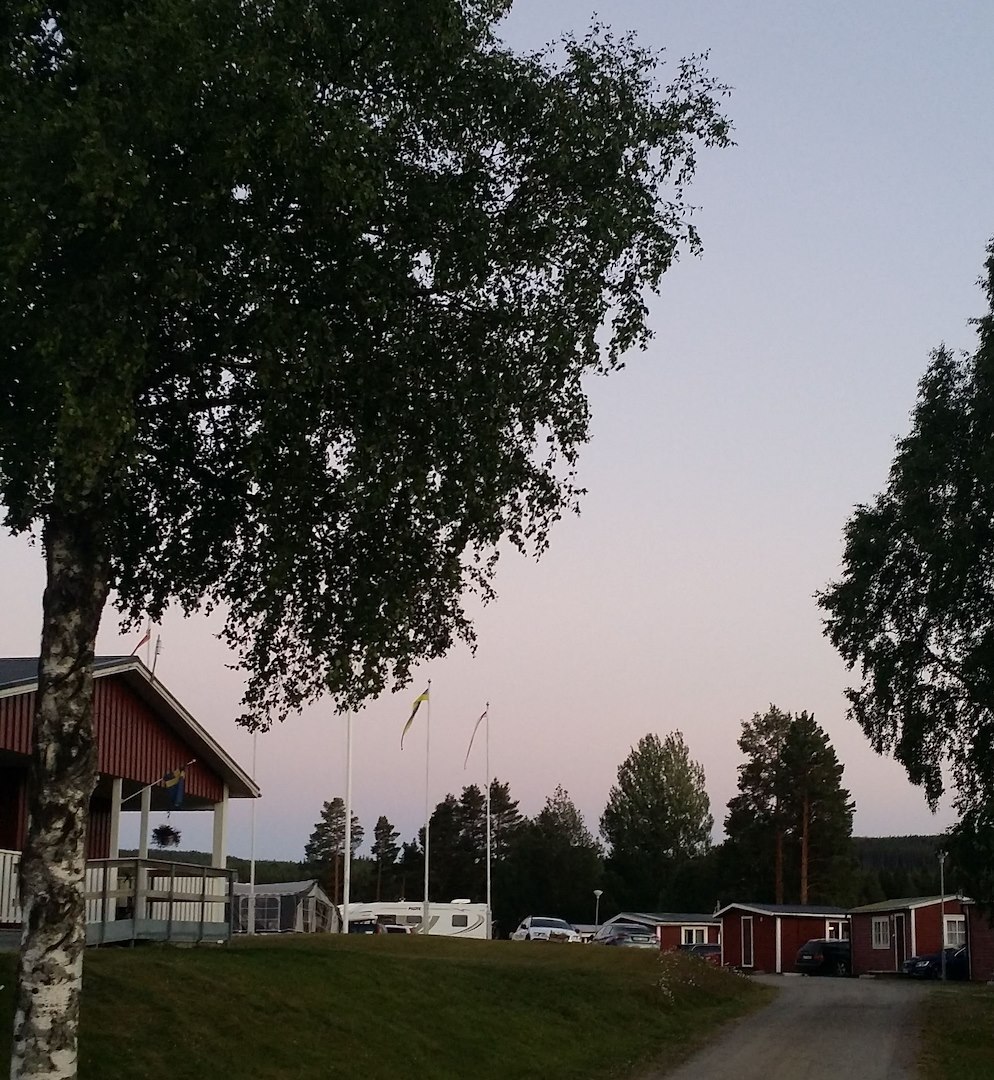 Camping Stellplatz Wohnwagen/Wohnmobil/Zelt mit Strom