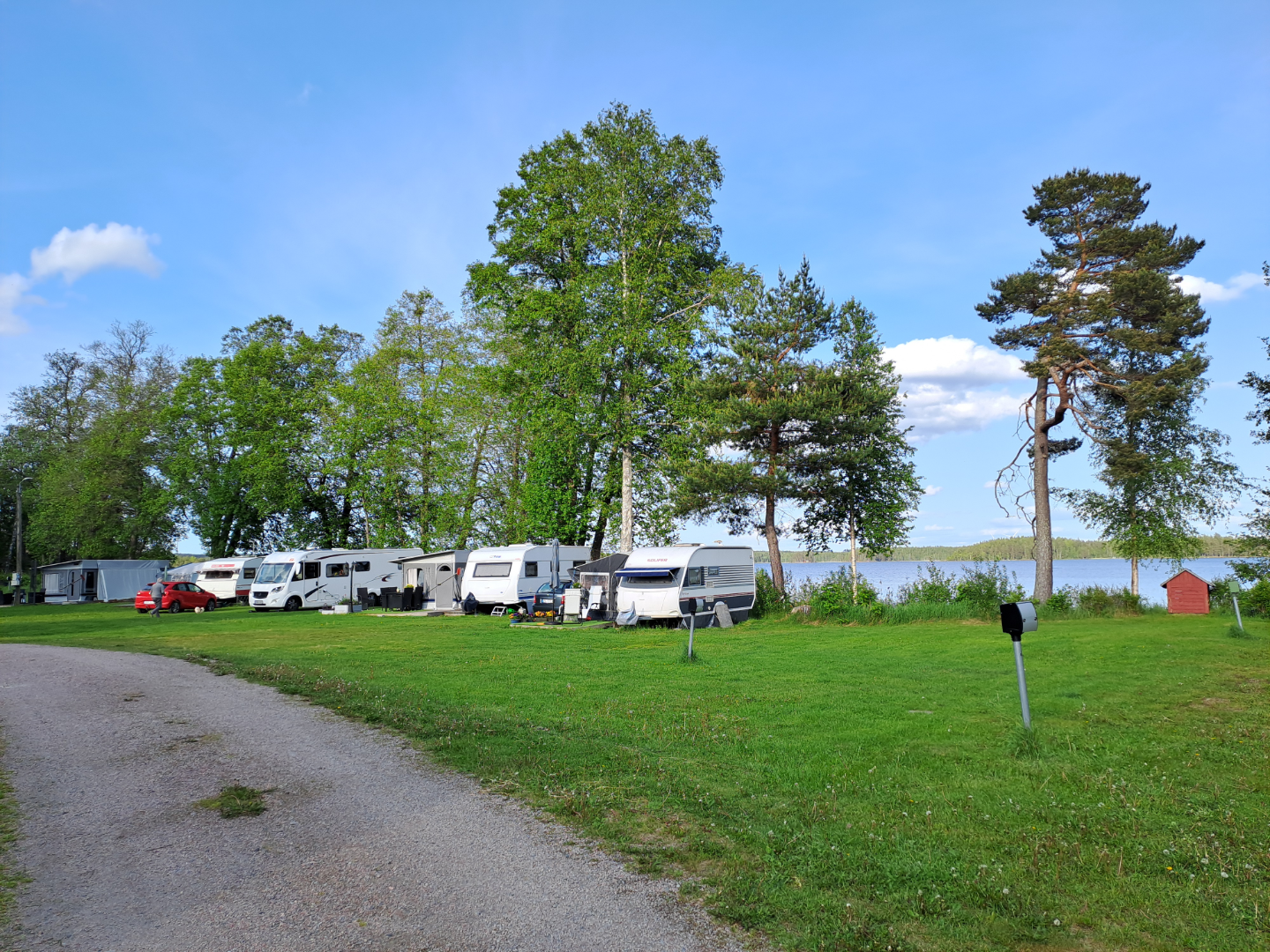 Camping Stellplatz mit Strom für Wohnwagen/Wohnmobil
