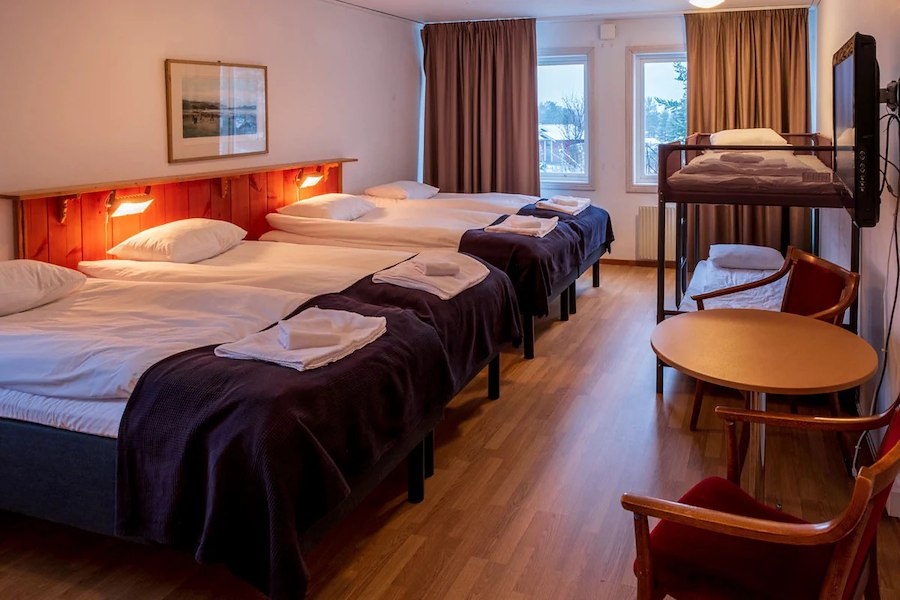 Family Hotel Room with Pool by the Golf Course, Shared Bathroom