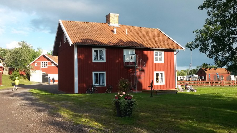 4 bed room
