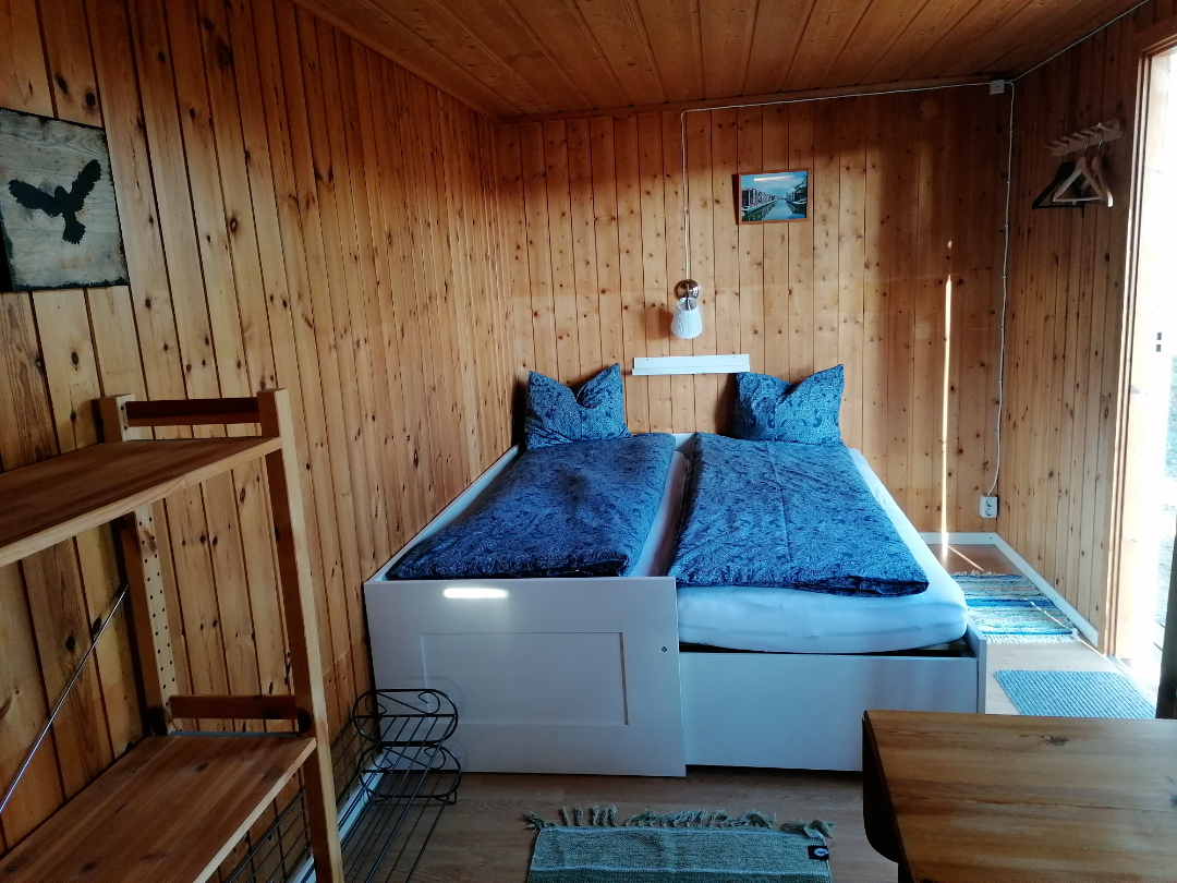 Ferienhaus Nr. 2 (2 Betten, kein WC/Dusche)