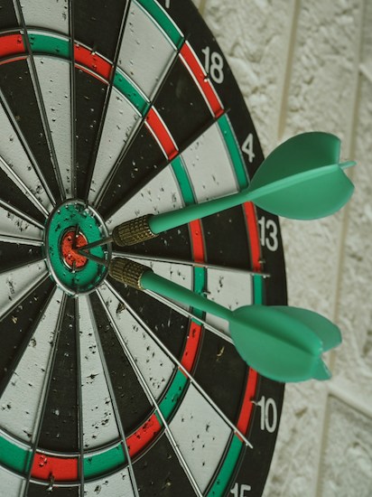 Fredagskos med dart-image