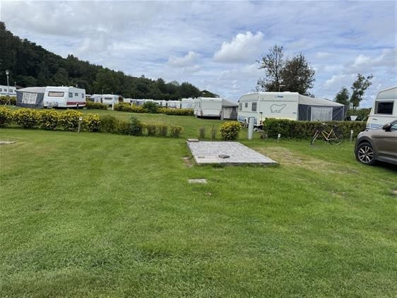 Camping pitch caravan/motorhome with electricity No. 106