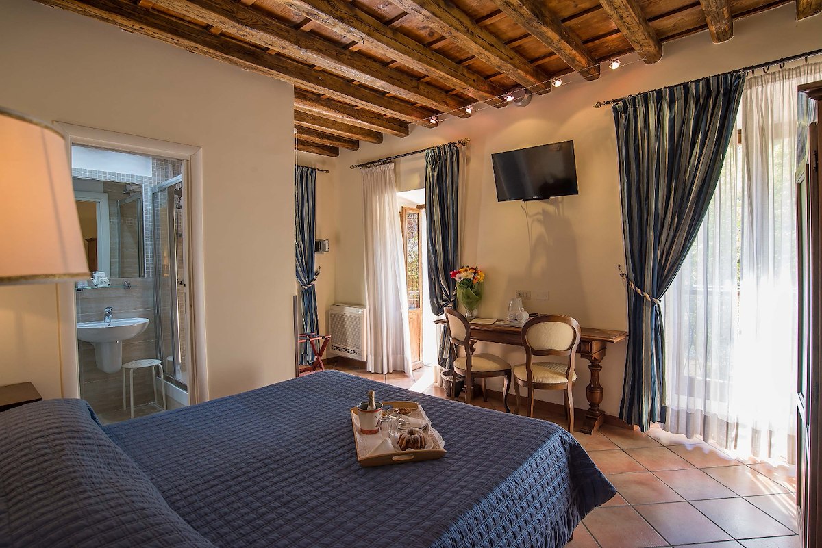 room_image