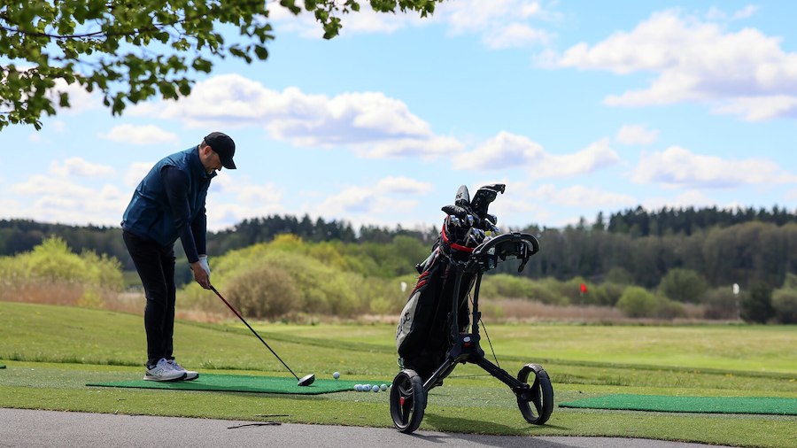 Golf året runt på Ekerö