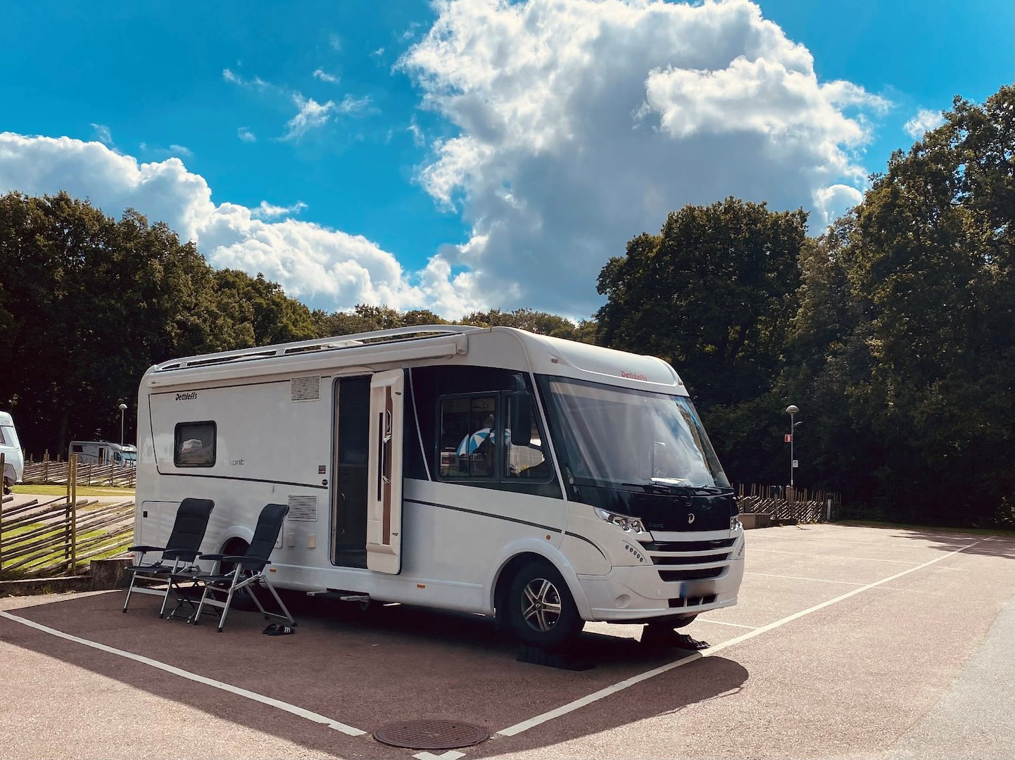 Wohnmobilstellplatz im Lisebergsbyn - bietet nur Platz für das Fahrzeug