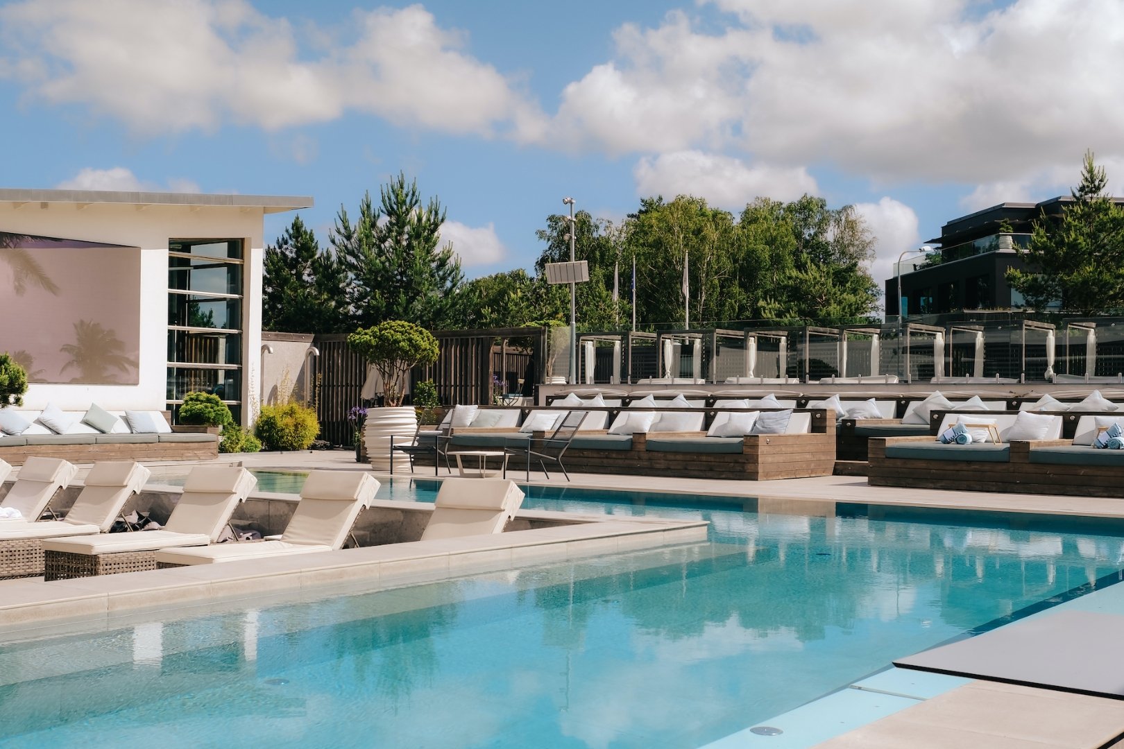 Image of Pool Club Daypass