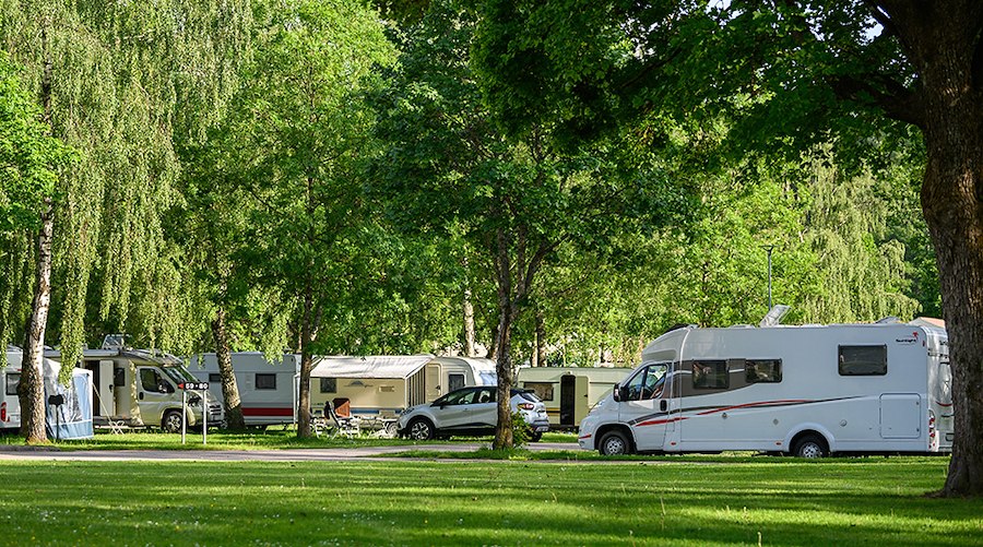 Camping pitch caravan/motorhome/tent with electricity