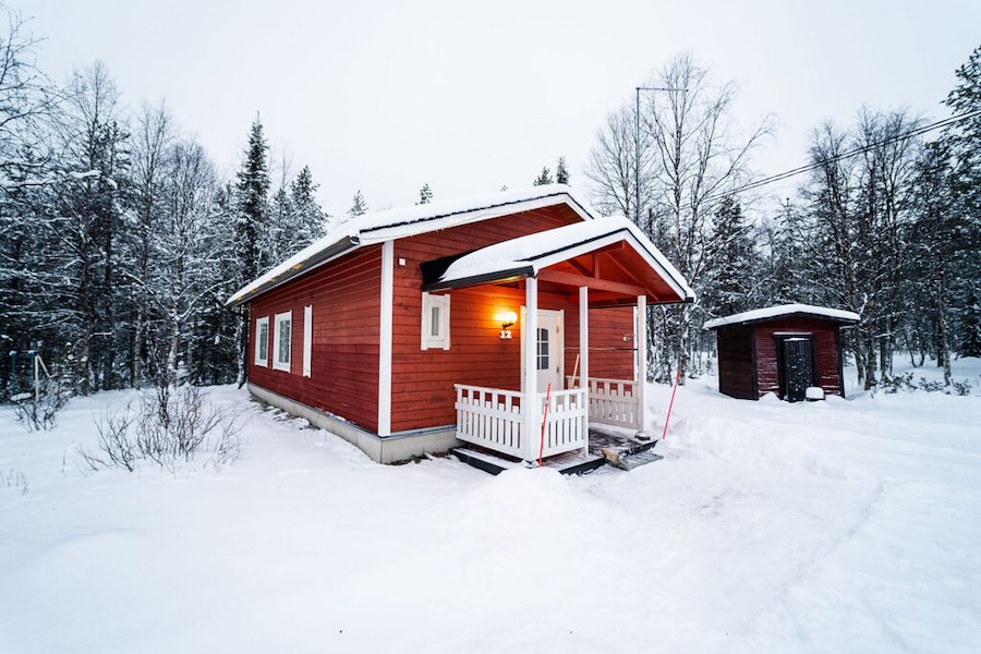 Iso mökki kahdeksalle