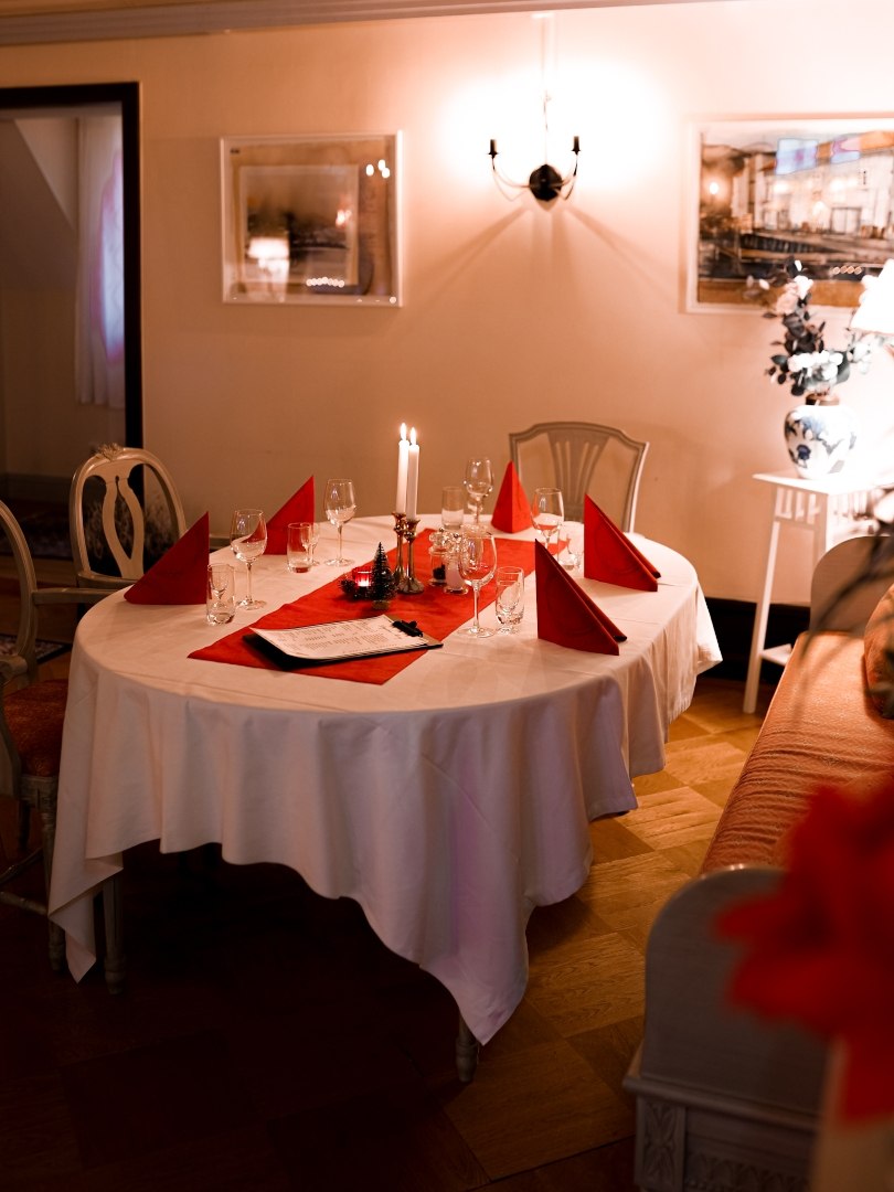 Image of Julbord med klassiker & vilt från skogen