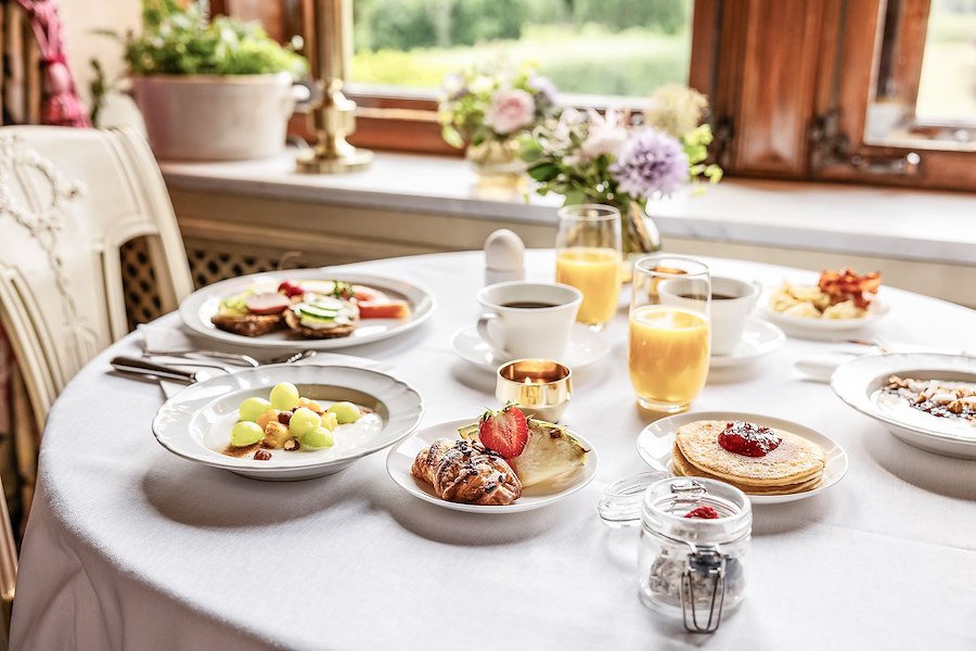 Breakfast at the castle