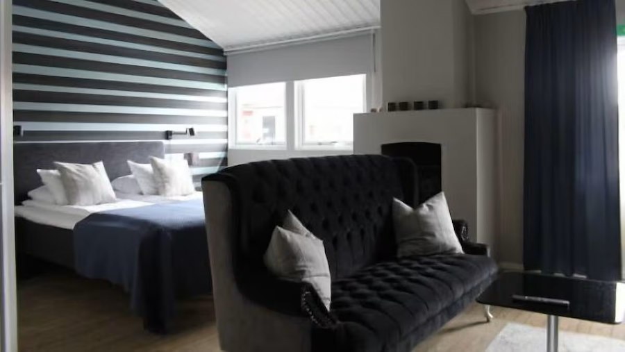 Hotel Suite with Pool by the Golf Course