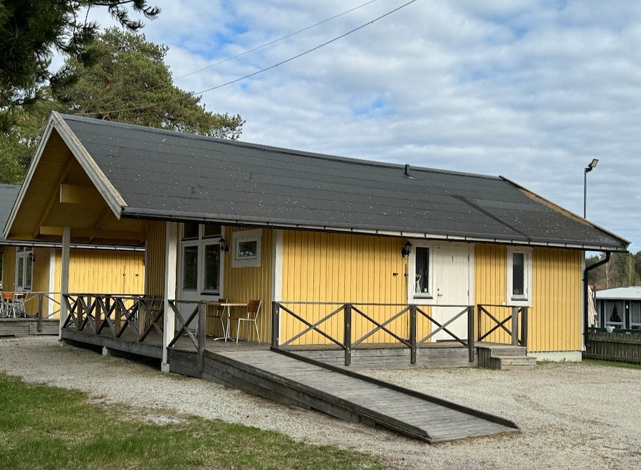 Beach cottage No 1 (5-6 beds, WC/shower)