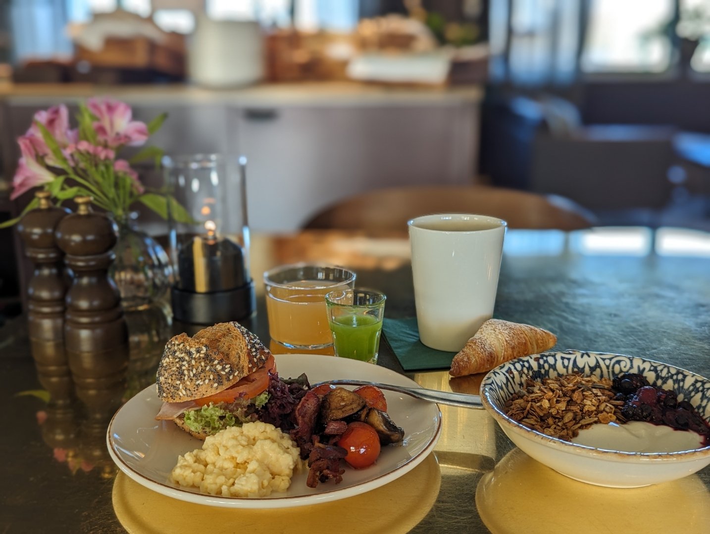 Image of Frukostbuffé på Hotell Kristina