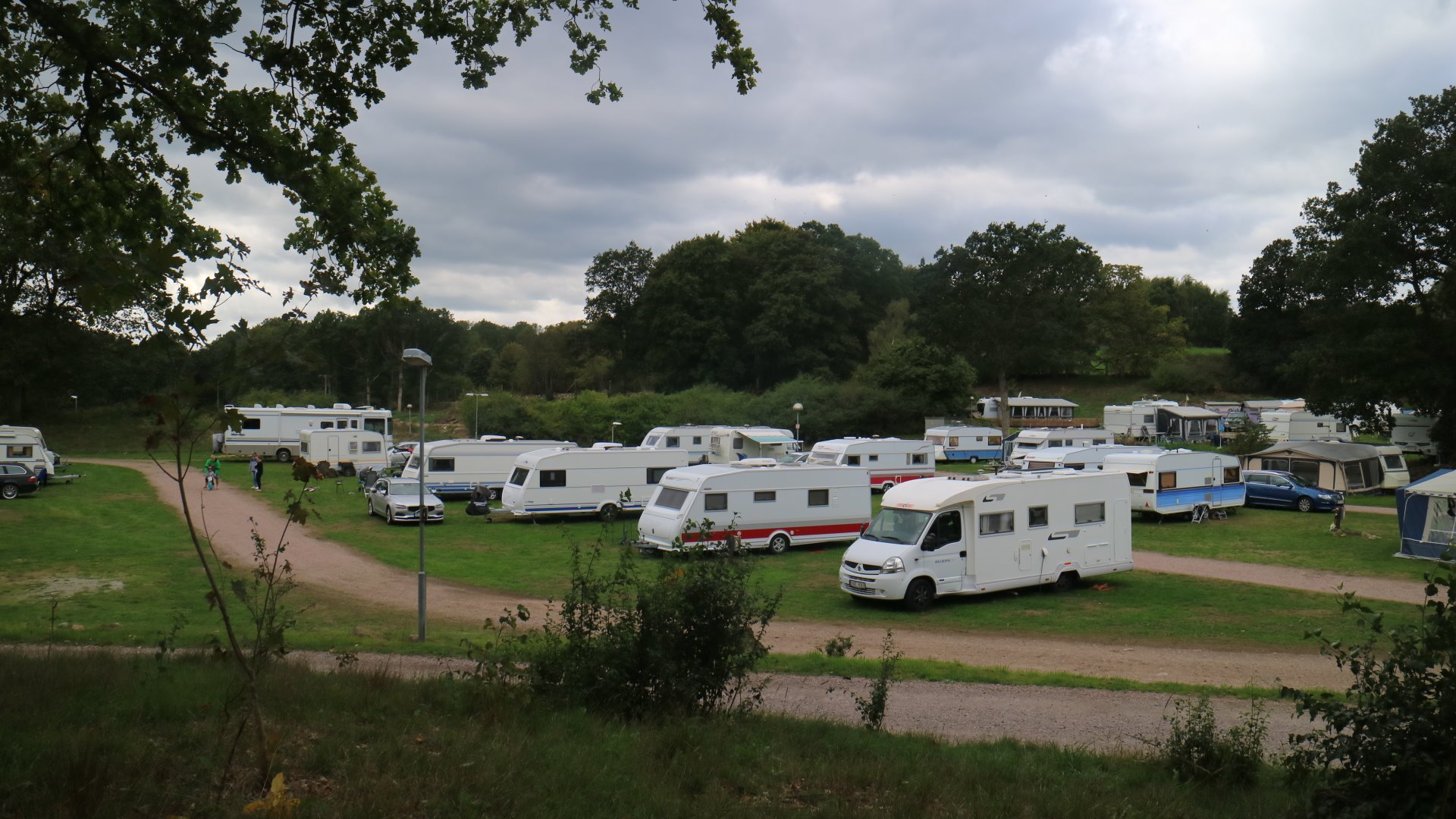 Camping Stellplatz Wohnwagen/Wohnmobil/Zelt ohne Strom
