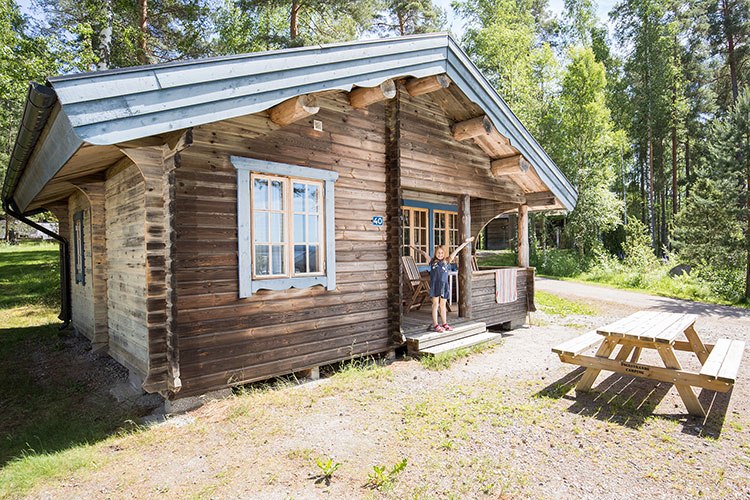 Cottage no 40  (2+2 beds, WC/shower)