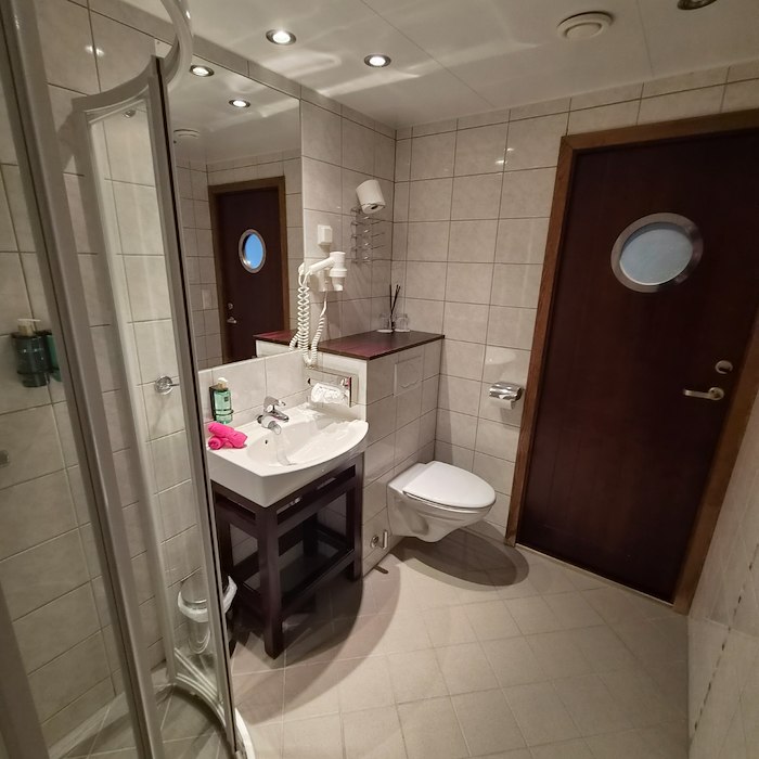 Excutive Suite 306
