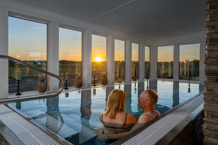 NYHET! KVÄLLS LYX | SPA & Burgare 18.00-22/23.00