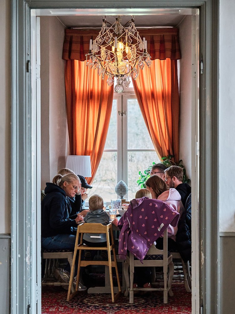 Ytterligare bild 3/5 av Familjens Äventyr
