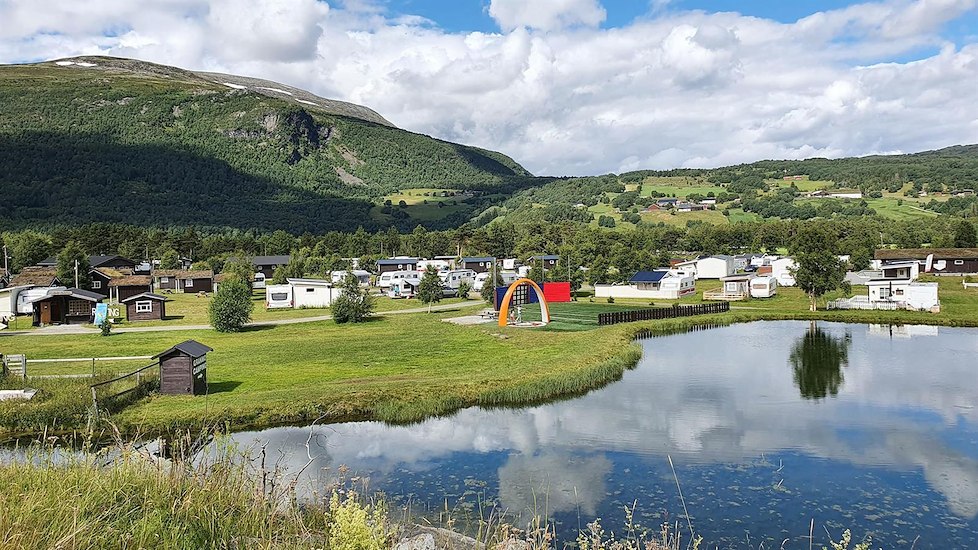Aktiviteter på plassen- Interaktive lekeapparater og lekeplass-image