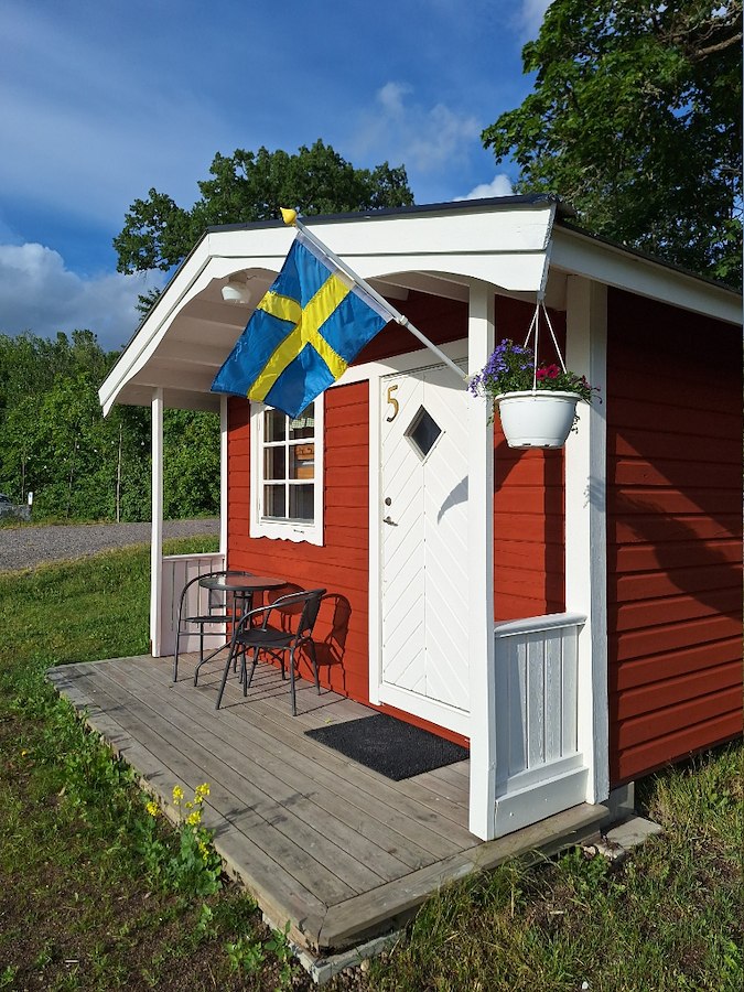 Cabin no 5 (2 beds, 12, sq m, no WC/shower)
