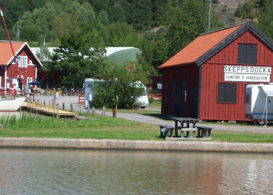 Göta Canal 1 (4 beds, no wc/shower)