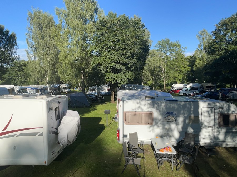 Camping pitch S5 caravan/motorhome/tent without electricity