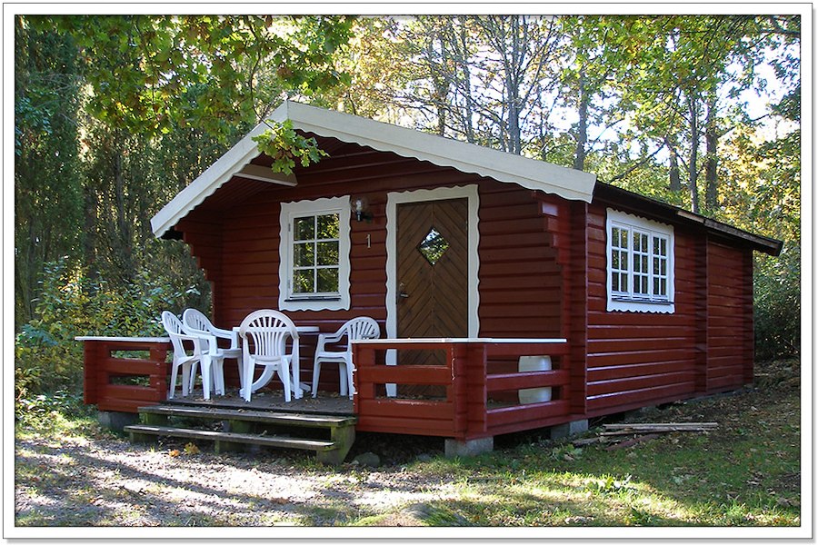 Cottage 1 (6 beds, without WC/shower/water)