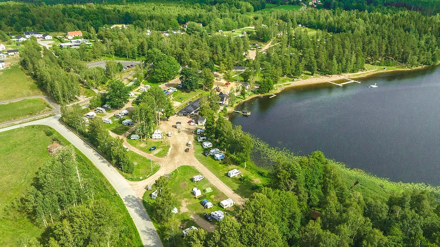Camping pitch with electricity and water connection, max. 10 m