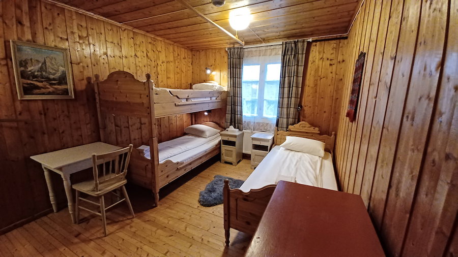 3-sengs økonomirom med bad på korridor