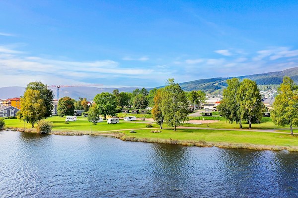 1 Riverfront RV & Motorhome pitch