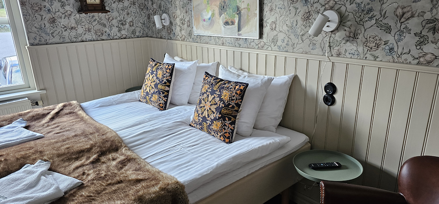 Gästgifveri room