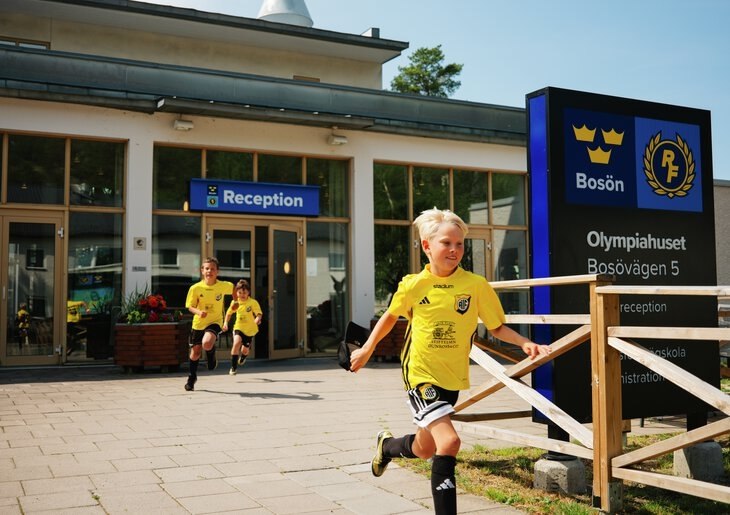 Aktiv familjevistelse på Bosön