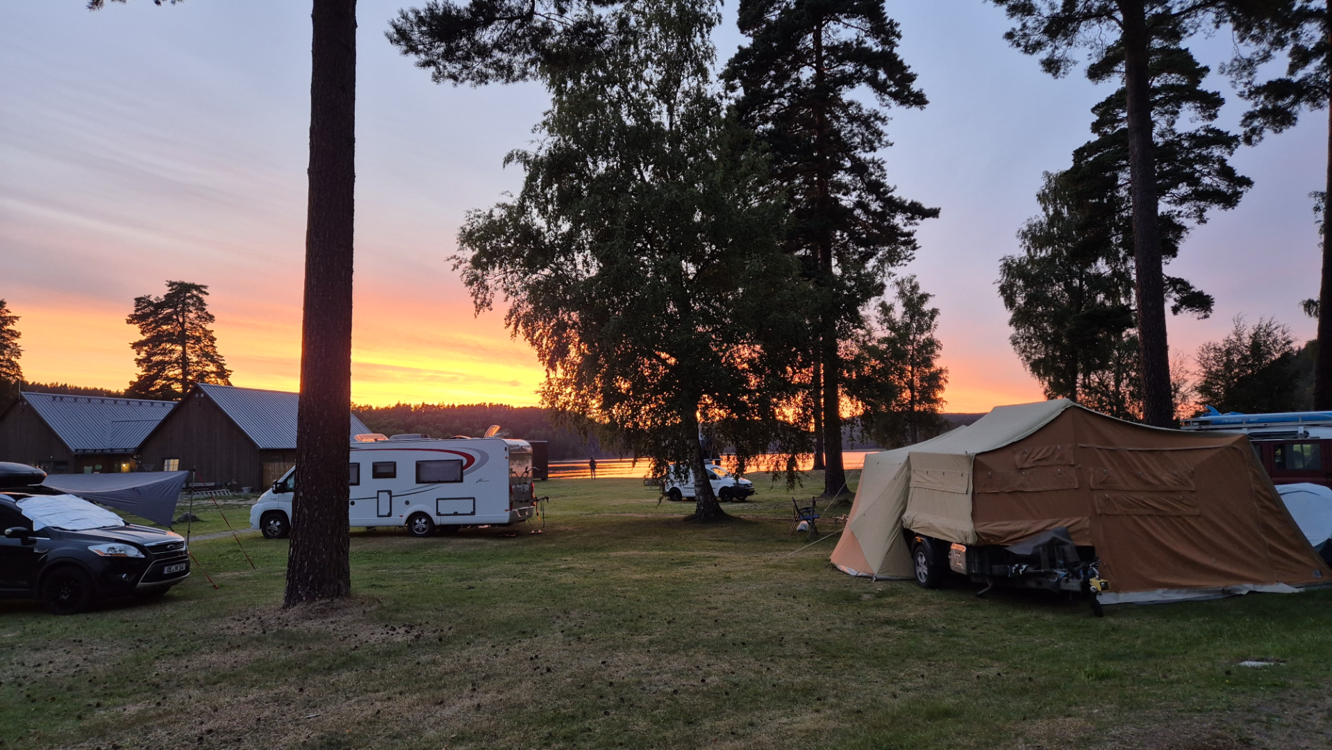 Camping Stellplatz für Wohnwagen/Wohnmobil/Zelt ohne Strom